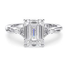 Load image into Gallery viewer, Lucce Alessa Emerald 1.06ct Lab Diamond D VVS2 IGI 18K White Gold