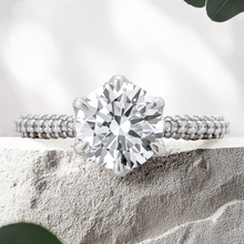 Load image into Gallery viewer, Lucce Azalea Luxe 3.10ct Premium Moissanite Platinum