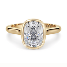 Load image into Gallery viewer, Lucce Carla Cushion Diamond