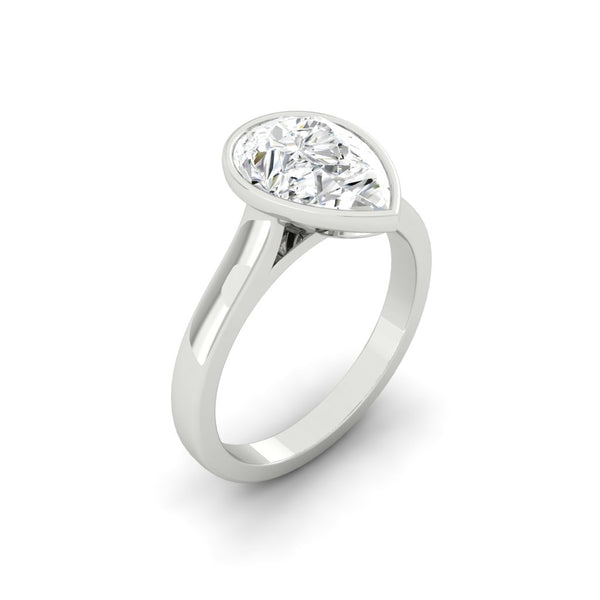 Lucce Carla Pear Moissanite