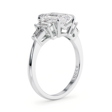 Load image into Gallery viewer, Lucce Catherine Emerald Moissanite