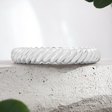 Load image into Gallery viewer, Lucce Constance Lio 4mm 14K White Gold