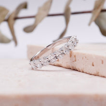 Load image into Gallery viewer, Rivera Oval 9-Stone Moissanite