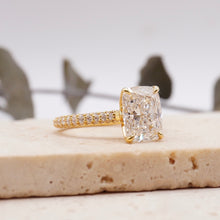Load image into Gallery viewer, Lucce Azalea Luxe Radiant Moissanite