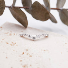 Load image into Gallery viewer, Genia Moissanite