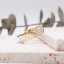 Load image into Gallery viewer, Lucce Affetto Polished