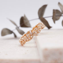 Load image into Gallery viewer, Christine Band Moissanite