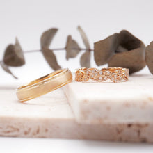 Load image into Gallery viewer, Lucce Christine Band Moissanite