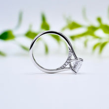 Load image into Gallery viewer, Lucce Firenze Princess Diamond