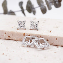 Load image into Gallery viewer, Lucce Montevalle Earrings Princess Diamond