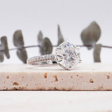 Load image into Gallery viewer, Lucce Azalea Luxe 3.10ct SUPERNOVA Moissanite Platinum