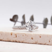 Load image into Gallery viewer, Lucce Angela Luxe Round Moissanite