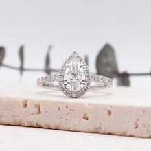 Load image into Gallery viewer, Montevalle Pavé Pear Platinum