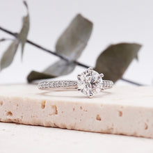 Load image into Gallery viewer, Lucce Angela Pavé Round Diamond