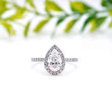 Load image into Gallery viewer, Montevalle Pavé Pear Platinum