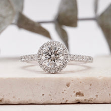 Load image into Gallery viewer, Lucce Montevalle Round Diamond