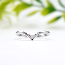 Load image into Gallery viewer, Leia 14K White Gold
