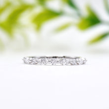 Load image into Gallery viewer, Paula Band Moissanite