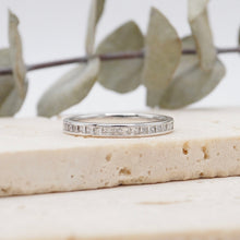 Load image into Gallery viewer, Carla Band Moissanite