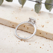 Load image into Gallery viewer, Lucce Montevalle Emerald Diamond