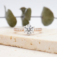 Load image into Gallery viewer, Lucce Angela Pavé Round Diamond