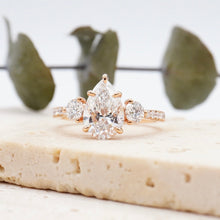 Load image into Gallery viewer, Lucce Sophia Siena Pavé Pear Diamond