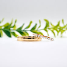 Load image into Gallery viewer, Lucce Abbraccio Polished