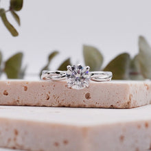 Load image into Gallery viewer, LUCCE FIORE™ Solitaire Round Gemstone