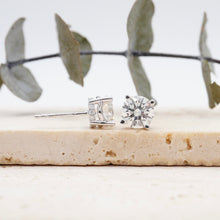 Load image into Gallery viewer, Lucce Kaela Earrings Round Diamond