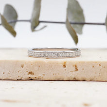 Load image into Gallery viewer, Lucce Kaela Band Diamond