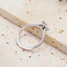 Load image into Gallery viewer, Lucce Firenze Pavé Emerald Diamond