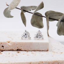 Load image into Gallery viewer, Lucce Jasmine Heart Stud 2.00ctw SUPERNOVA Moissanite 14K White Gold