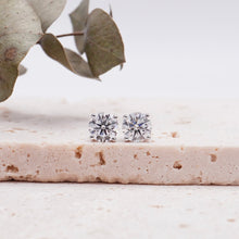 Load image into Gallery viewer, Lucce Diana Earrings Round Diamond