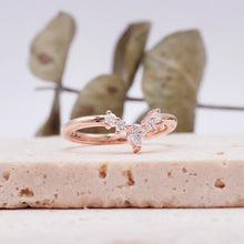 Load image into Gallery viewer, Rea Moissanite