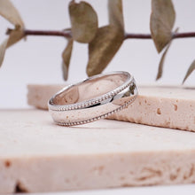 Load image into Gallery viewer, Apollo Polished Platinum