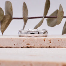 Load image into Gallery viewer, Apollo Polished Platinum