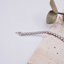 Load image into Gallery viewer, Lucce Carla Tapered Tennis Bracelet 4.20CTW DEF VVS Lab Diamond Platinum