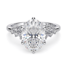 Load image into Gallery viewer, Lucce Ellia Oval Diamond