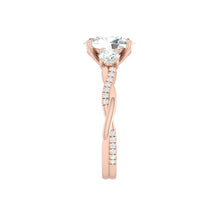 Load image into Gallery viewer, Lucce Fiore Trio Oval Moissanite