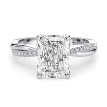 Load image into Gallery viewer, Lucce Fiore Radiant Moissanite