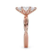 Load image into Gallery viewer, Lucce Fiore Solitaire Marquise Diamond