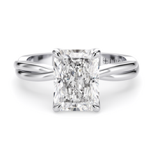 Load image into Gallery viewer, Lucce Fiore Solitaire Radiant Diamond