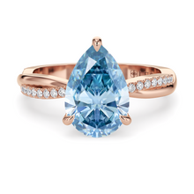 Load image into Gallery viewer, Lucce Fiore Pear Ocean Blue Diamond
