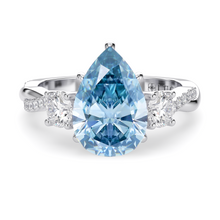 Load image into Gallery viewer, Lucce Fiore Trio Pear Ocean Blue Diamond