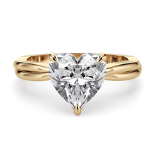 Load image into Gallery viewer, Lucce Fiore Solitaire Heart Diamond