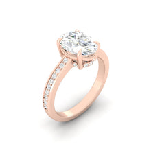 Load image into Gallery viewer, Lucce Kaela Oval Moissanite