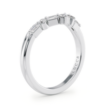 Load image into Gallery viewer, Lucce Layla Diamond