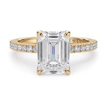 Load image into Gallery viewer, Lucce Lucia Pavé Emerald Diamond