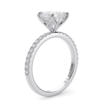 Load image into Gallery viewer, LUCCE LUCIA™ Pavé 4-Prong Round Diamond