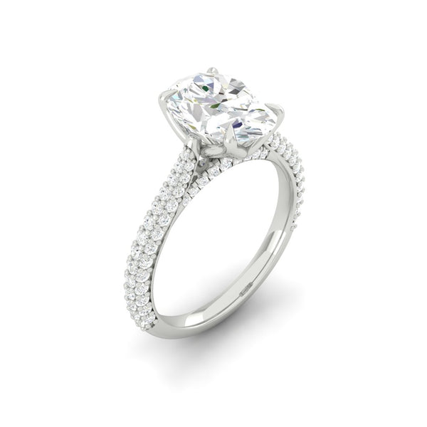 Lucce Azalea Luxe Oval Moissanite